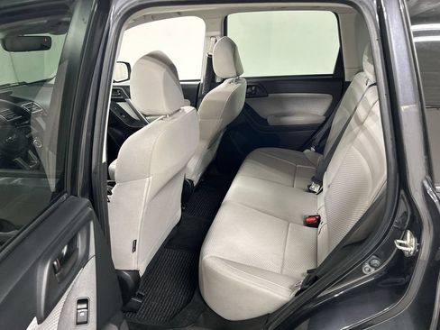 Used 2017 Subaru Forester 2.5i Premium AWD/4WD image 20