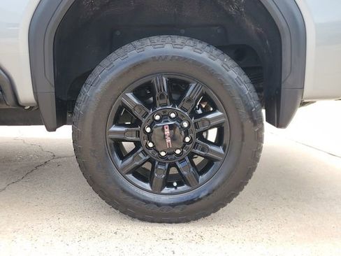 Used 2025 GMC Sierra 2500 AT4 w/ AT4 Premium Plus Package AWD/4WD image 7