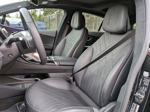 Used 2023 Mercedes-Benz EQE 500 4MATIC Sedan image 12