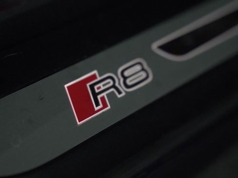 Used 2017 Audi R8 V10 AWD/4WD image 30
