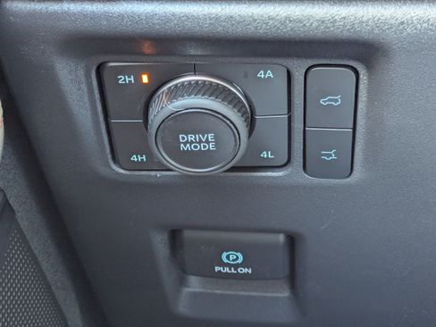 Used 2025 Ford Expedition Max Active AWD/4WD image 22