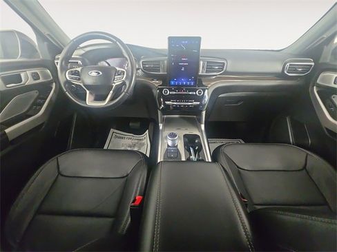 Certified 2023 Ford Explorer Limited w/ Limited Technology Package image 10
