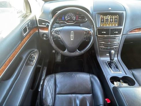 Used 2016 Lincoln MKT EcoBoost w/ Equipment Group 201A image 19