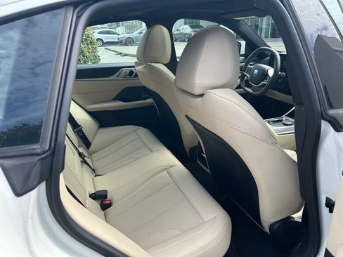 Used 2025 BMW i4 eDrive40 w/ Premium Package image 9