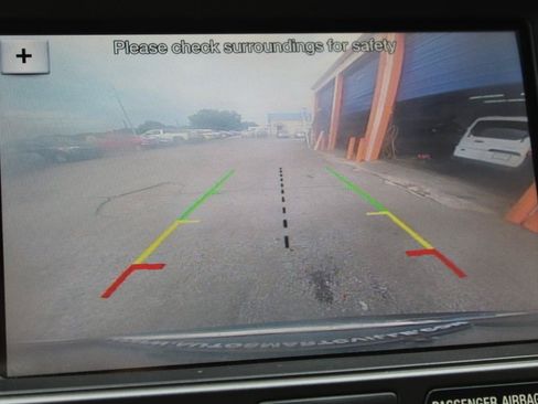 Used 2018 Ford Explorer XLT w/ Equipment Group 201A AWD/4WD image 32