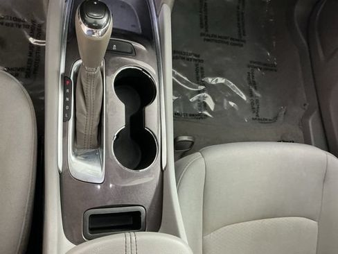 Used 2020 Chevrolet Malibu LT FWD image 29