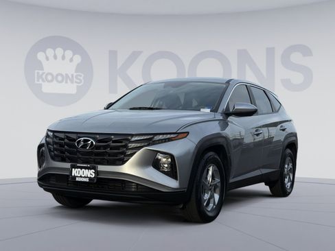 Certified 2024 Hyundai Tucson SE FWD image 1