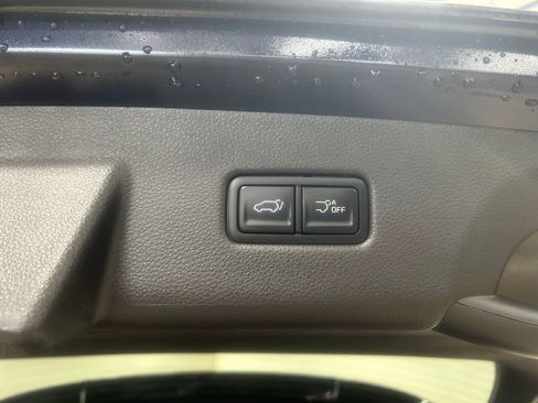 New 2026 Kia Carnival EX image 25