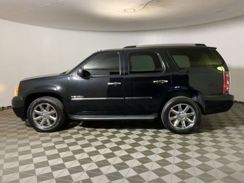 Used 2013 GMC Yukon Denali AWD/4WD image 9