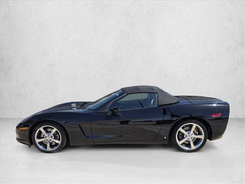 Used 2009 Chevrolet Corvette Convertible w/ Preferred Equipment Group RWD image 8