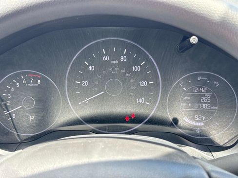 Used 2022 Honda HR-V LX image 25