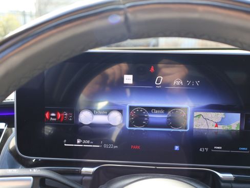 Certified 2023 Mercedes-Benz S 500 4MATIC image 30