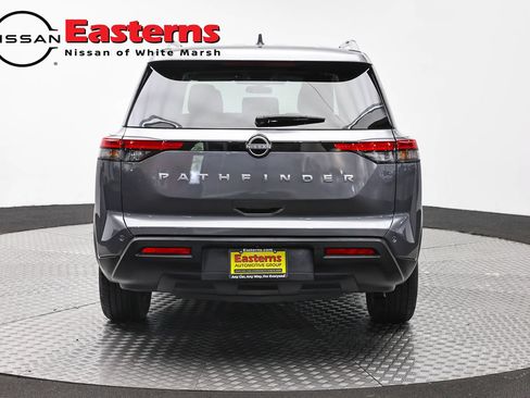 Used 2025 Nissan Pathfinder SV FWD image 6