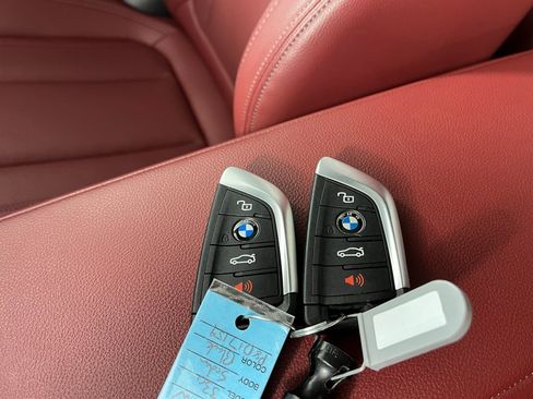 Certified 2023 BMW 330i xDrive Sedan w/ Premium Package image 31