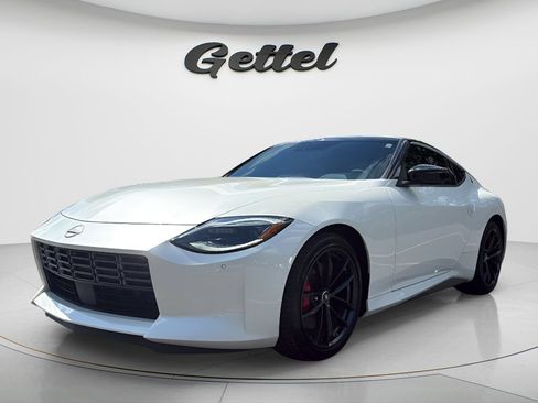 Used 2026 Nissan Z Performance w/ Floor Mat Package RWD image 1