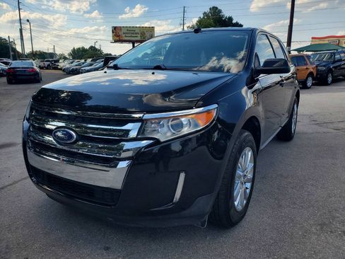 Used 2013 Ford Edge Limited w/ Driver Entry Pkg FWD image 3