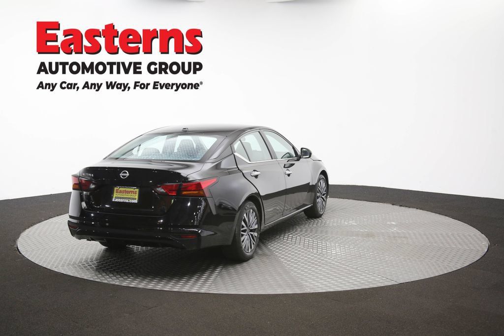 Used 2025 Nissan Altima 2.5 SV FWD image 39