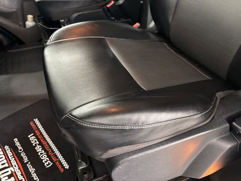 Used 2020 Ford Transit 250 Low Roof image 9