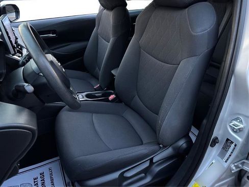 Used 2020 Toyota Corolla LE image 12