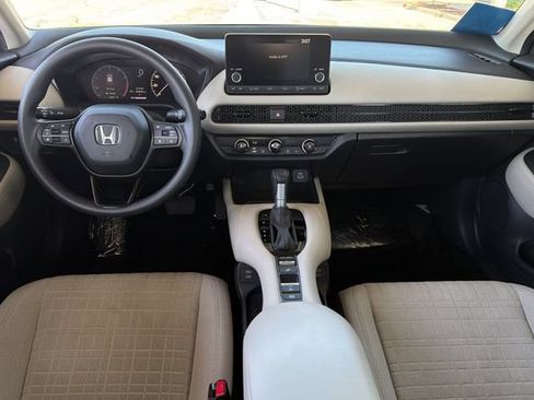 Certified 2025 Honda HR-V LX image 17