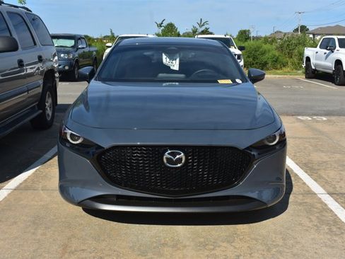 Used 2025 MAZDA MAZDA3 2.5 S Hatchback w/ Premium Pkg FWD image 2