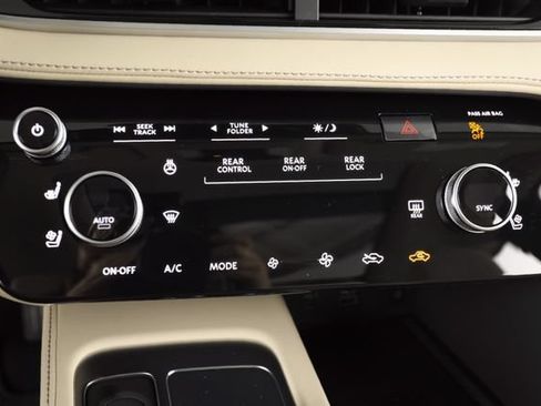 Used 2025 INFINITI QX60 Luxe AWD/4WD image 27