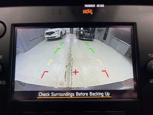 Certified 2025 Subaru Outback Base image 27