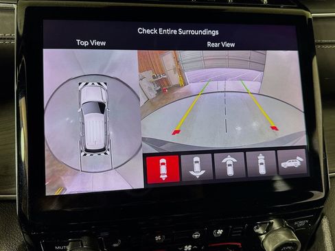 Used 2022 Jeep Grand Cherokee Overland w/ Advanced Protech Group III image 40