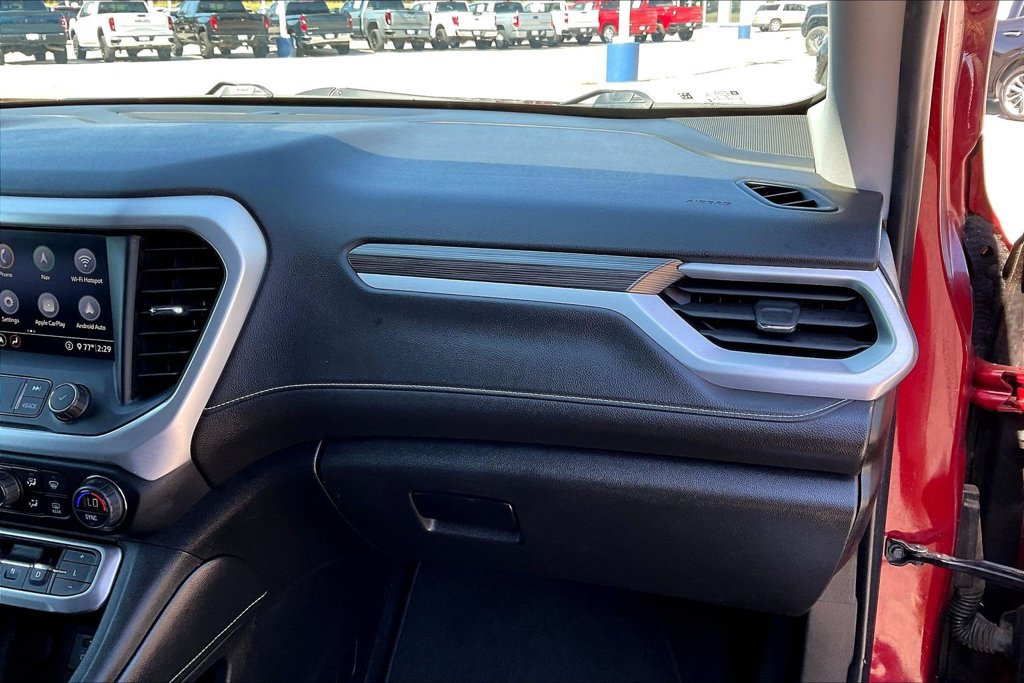 Used 2020 GMC Acadia SLT w/ LPO, Floor Liner Package AWD/4WD image 17