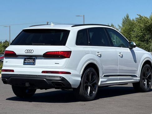 Used 2025 Audi Q7 3.0T Premium Plus image 3