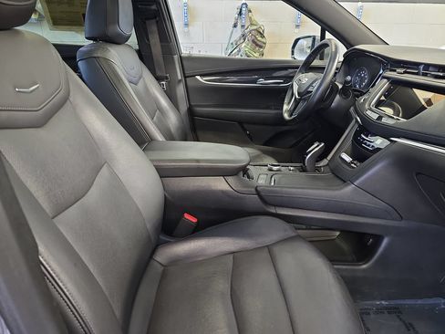 Used 2021 Cadillac XT5 Premium Luxury AWD/4WD image 11