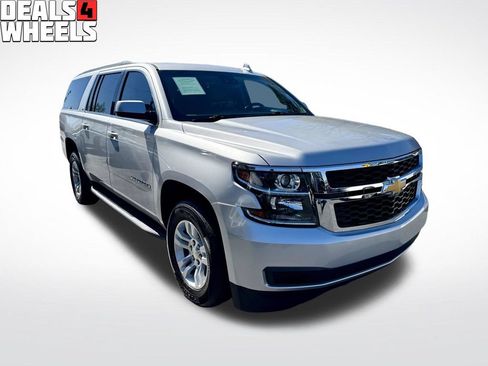 Used 2019 Chevrolet Suburban LT AWD/4WD image 3