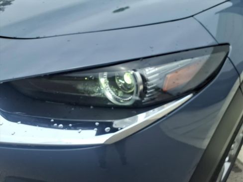 Used 2021 MAZDA CX-30 AWD 2.5 S w/ Premium Package image 24