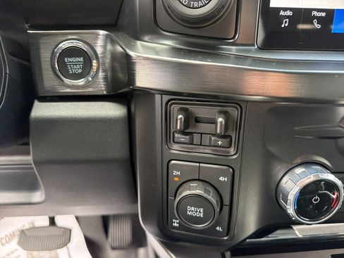 Used 2024 Ford F250 Lariat w/ Lariat Ultimate Package AWD/4WD image 26