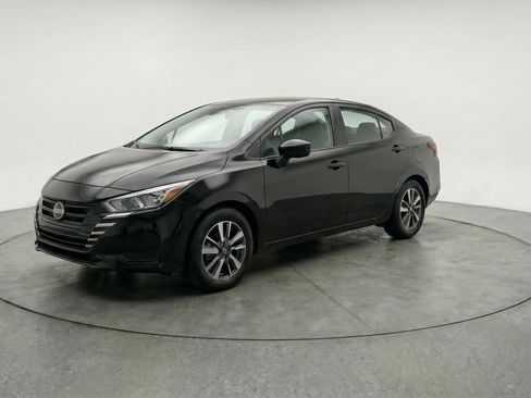 Used 2025 Nissan Versa SV FWD image 3