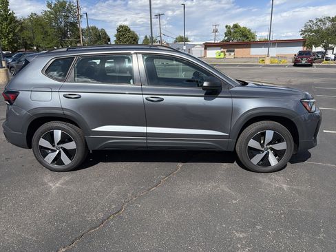 Used 2025 Volkswagen Taos S AWD/4WD image 4