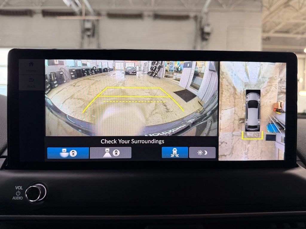 New 2026 Honda Pilot Touring image 9