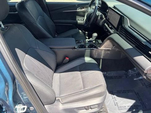 Used 2025 Toyota Camry XSE FWD image 37