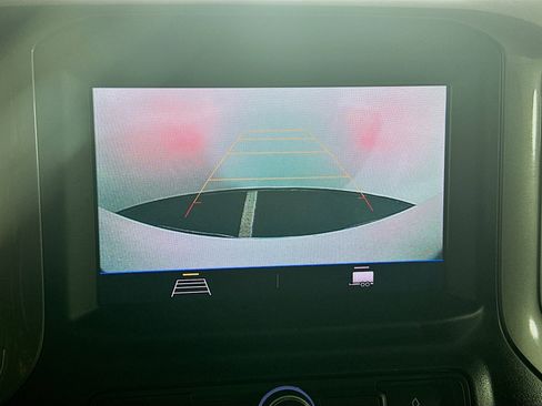 Used 2020 Chevrolet Silverado 1500 Custom w/ Custom Value Package image 21