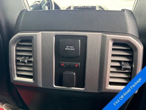 Used 2015 Ford F150 Platinum w/ Equipment Group 701A Luxury AWD/4WD image 9