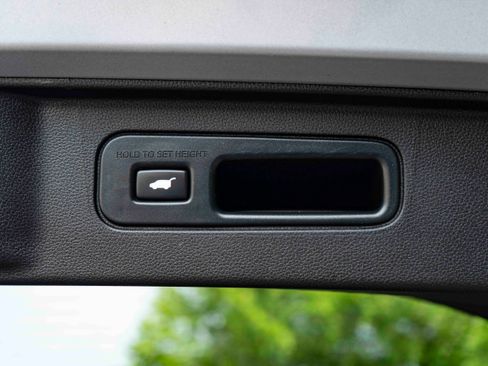 Certified 2024 Honda Pilot Elite image 46