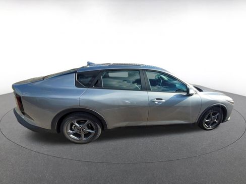 Used 2025 Kia K4 LXS image 8