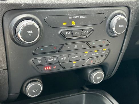 Used 2019 Ford Ranger XLT w/ Equipment Group 302A Luxury AWD/4WD image 34