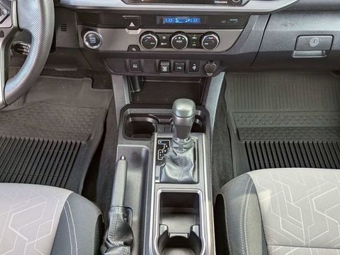 Used 2023 Toyota Tacoma TRD Sport image 19