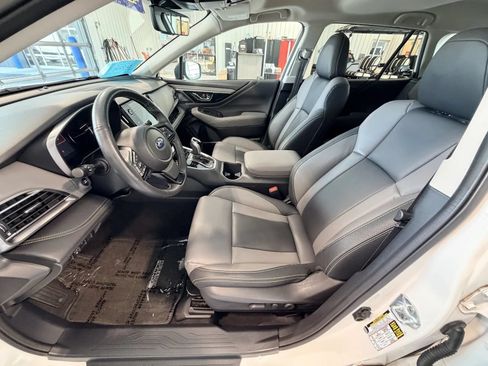Used 2024 Subaru Outback Onyx Edition XT AWD/4WD image 10