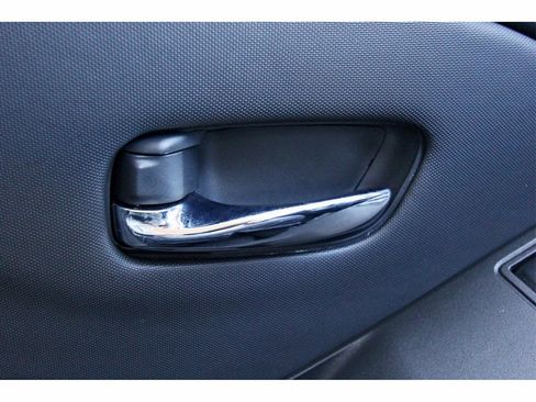 Certified 2024 Nissan Frontier SV w/ SV Convenience Package image 18