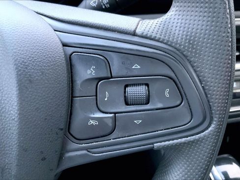 Used 2024 Buick Envista Preferred w/ Advanced Safety Package image 21