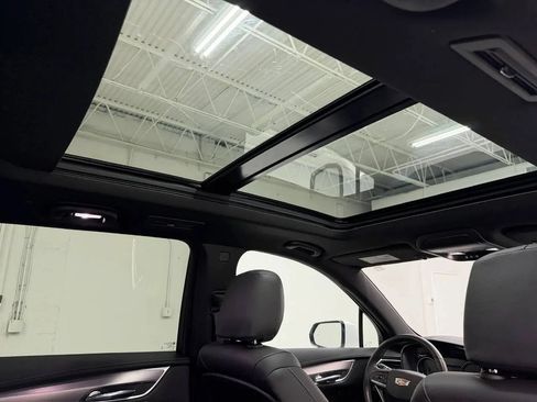 Used 2023 Cadillac XT6 Luxury FWD image 17