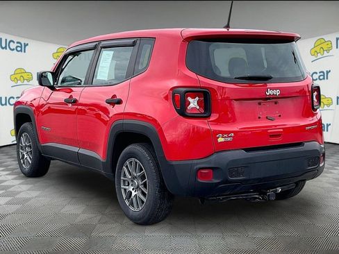 Used 2019 Jeep Renegade Sport image 4