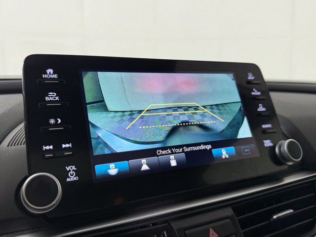 Used 2020 Honda Accord Touring image 18